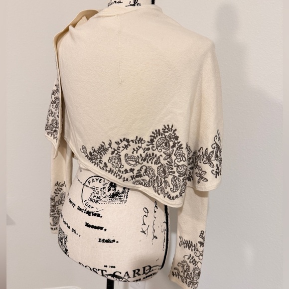 Anthropologie Moth Wrap Cardigan Embroidered Sz XS Wool Blend Quiet Luxury - Picture 15 of 16